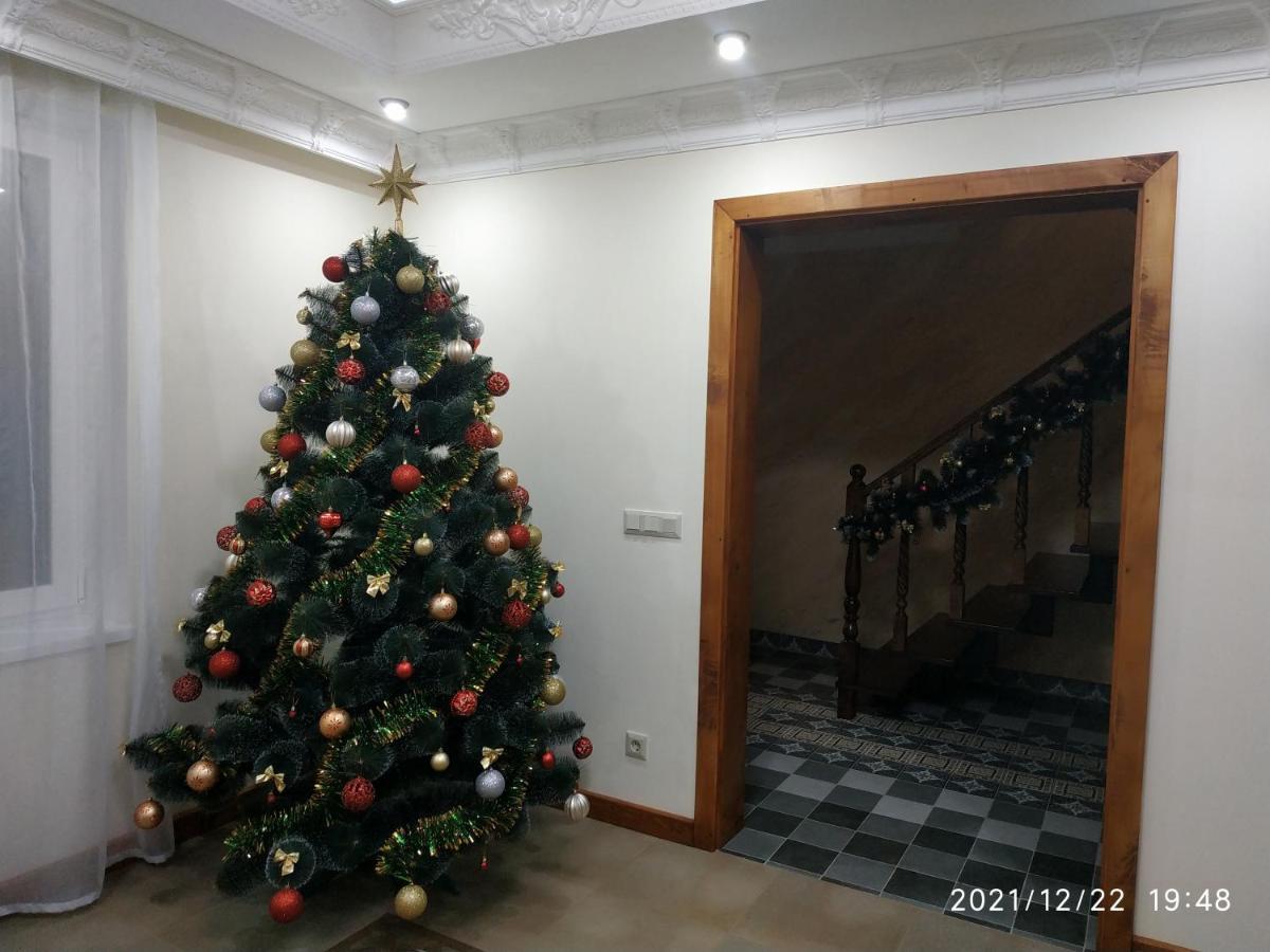 Nestg Guest House Pilipets ภายนอก รูปภาพ