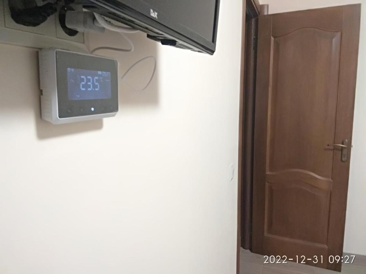 Nestg Guest House Pilipets ภายนอก รูปภาพ
